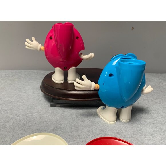 M&Ms Candy Dispensers Pink & Blue Movable Hands Vintage 1990s 2 Belt Clips - Picture 6 of 10